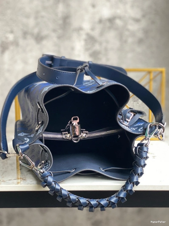 LOUIS MURIA VUITTON 0715